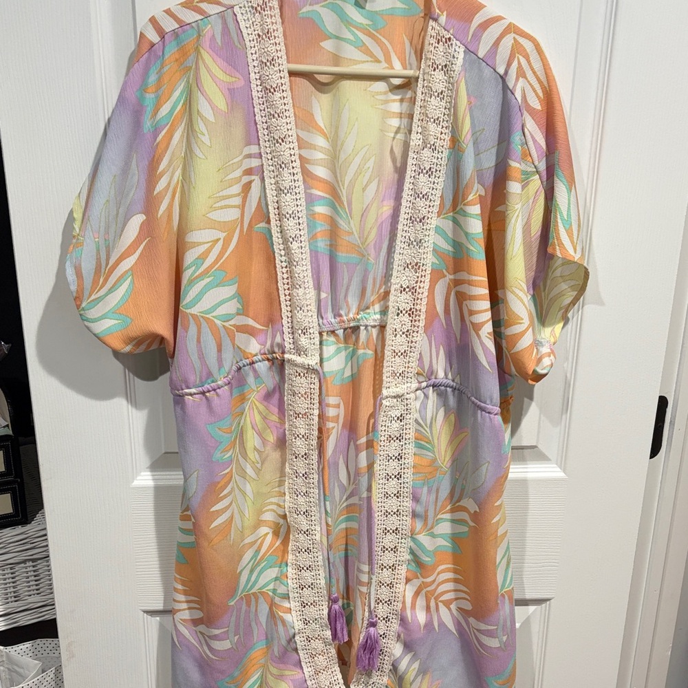 Colorful Leaf Print Kimono with Lace Trim size XL
